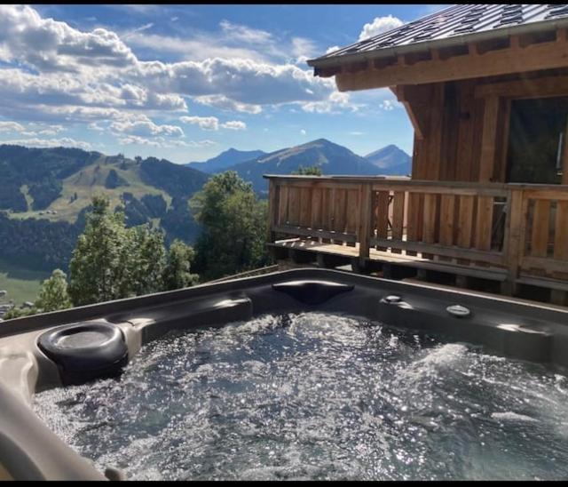 Chalet Avec Jacuzzi - 150 M Des Remontees Morzine Exteriér fotografie