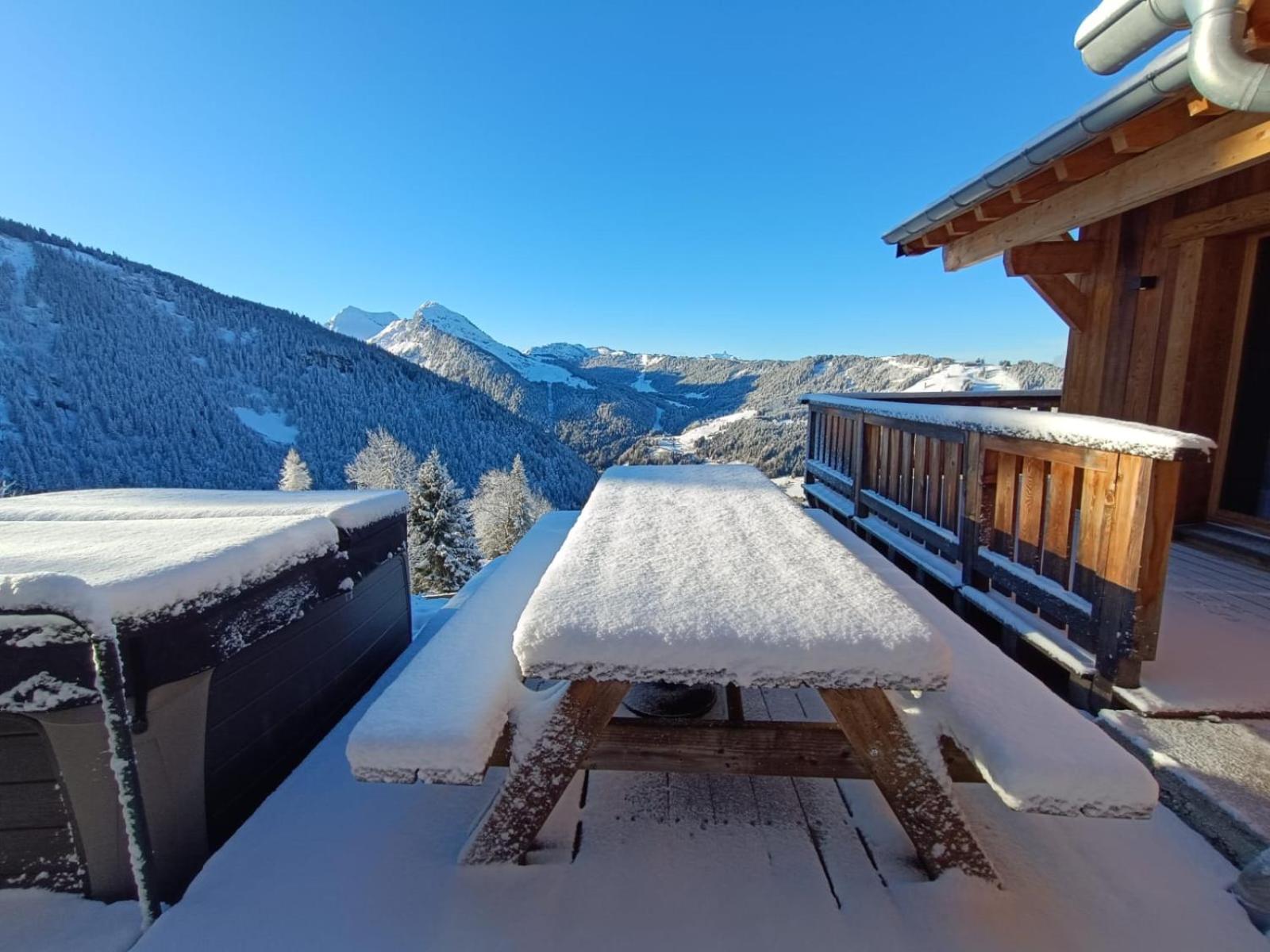 Chalet Avec Jacuzzi - 150 M Des Remontees Morzine Exteriér fotografie