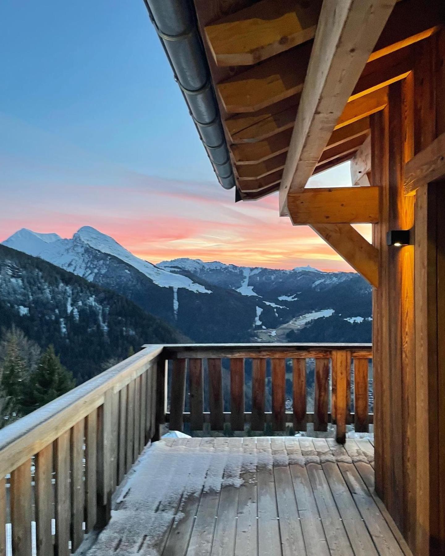 Chalet Avec Jacuzzi - 150 M Des Remontees Morzine Exteriér fotografie